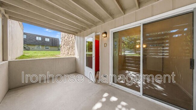 Foto del edificio - 411 N 16th Ave