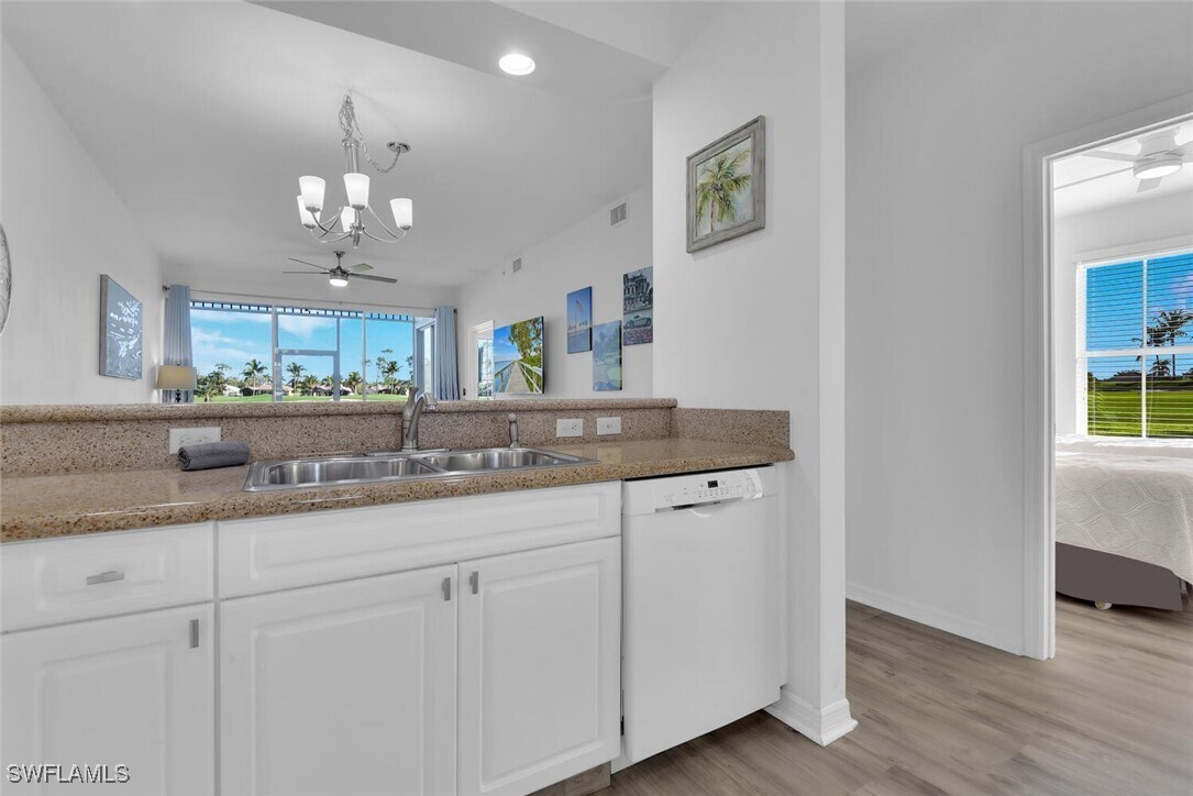 Foto del edificio - 7895 Mahogany Run Ln