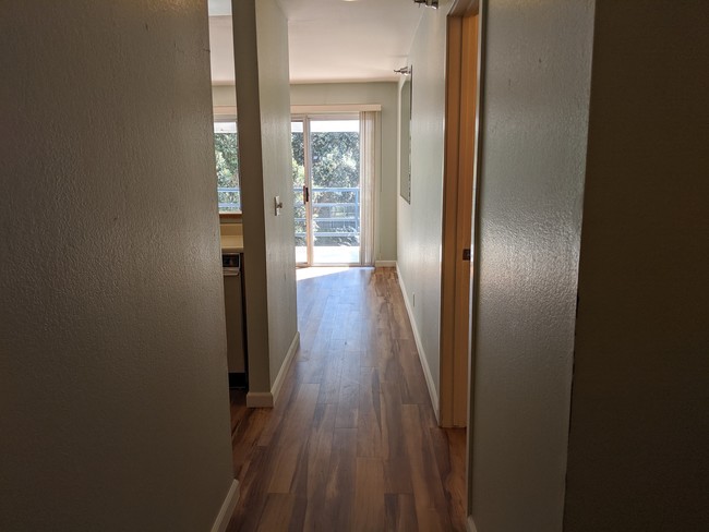 Building Photo - 1205 Melville Square