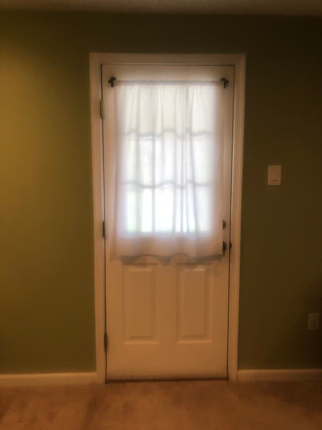 private entrance - 7946 Brightmeadow Ct