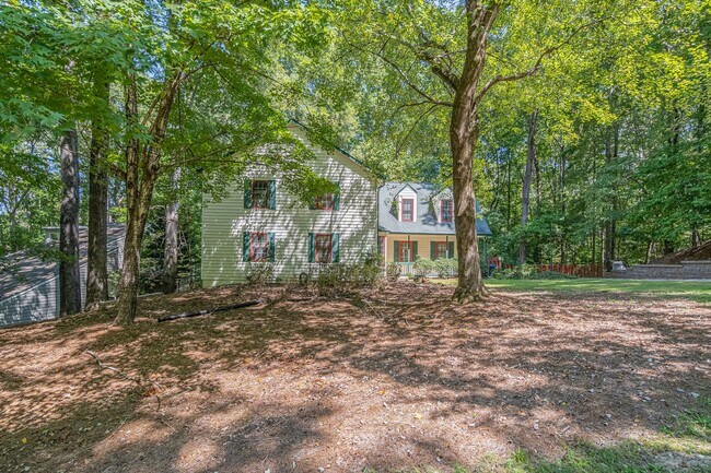 Foto del edificio - Great 5 bedroom home in desired Martins Landing Neighborhood