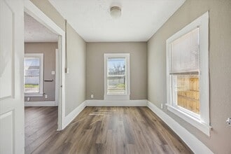 Building Photo - 1115 Bigelow St