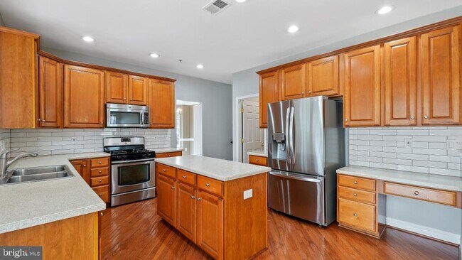 Building Photo - 12911 Belle Meade Trace St