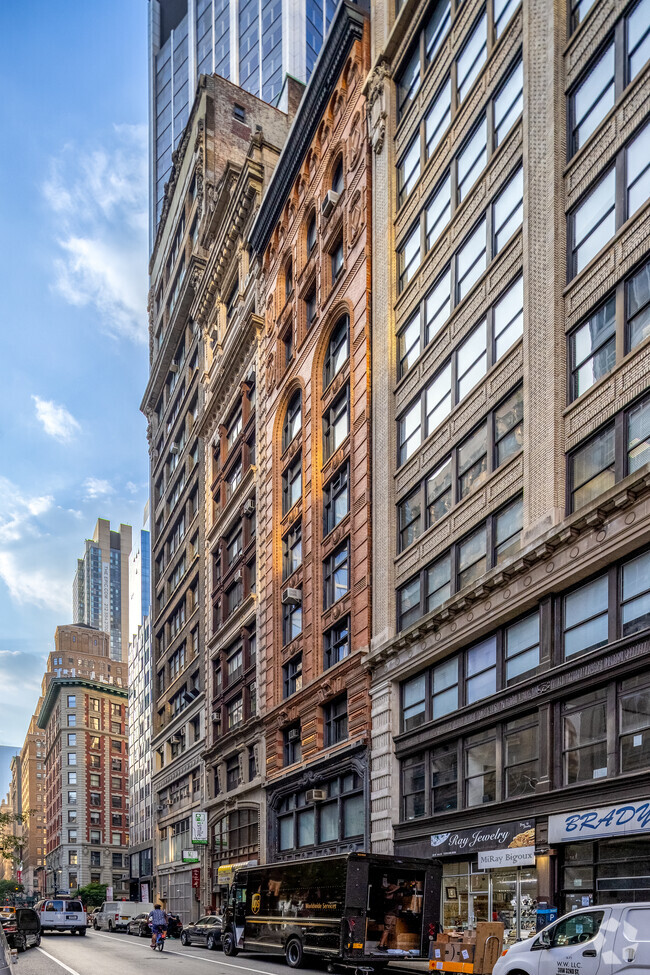 Foto del edificio - 31 W 31st St