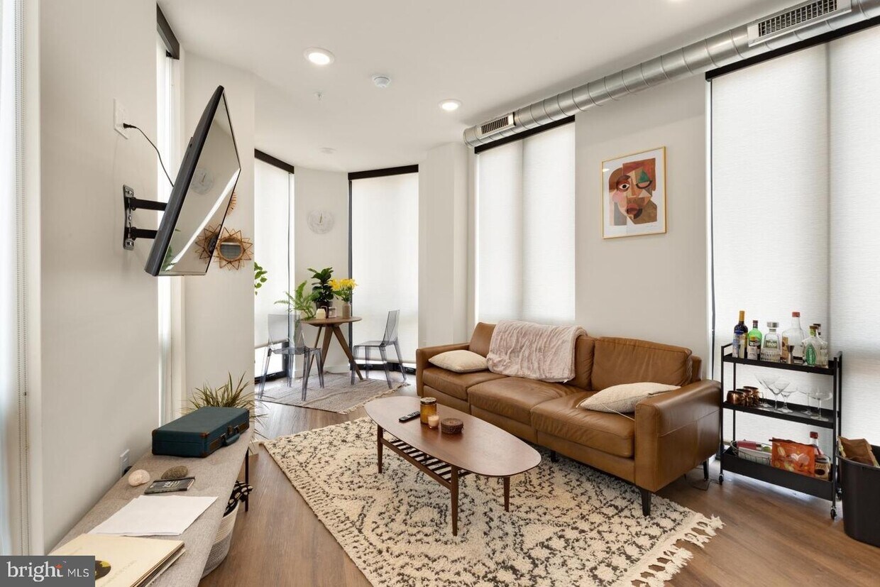 Foto principal - 715 E Passyunk Ave