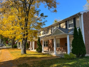 Building Photo - 238 Mather St