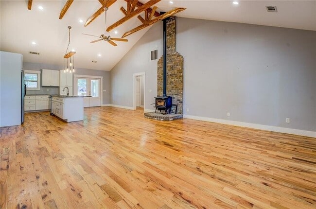 Building Photo - 4979 Snook Thompson Rd SE