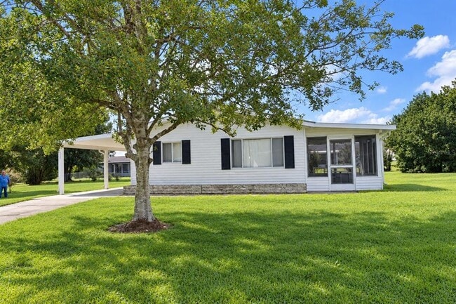 Building Photo - 6322 SW 106th Pl