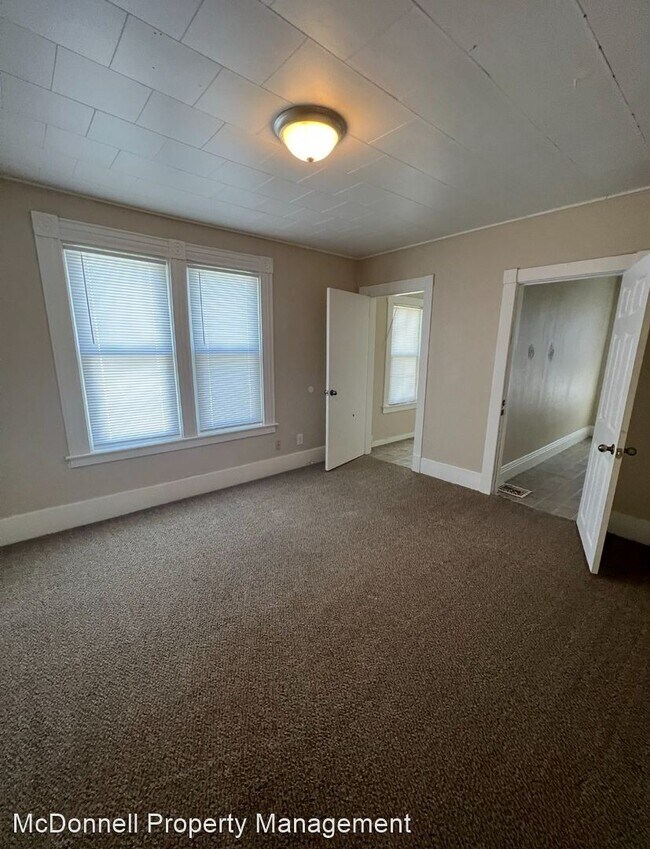 Building Photo - 4 br, 2 bath House - 511 W 15th St.