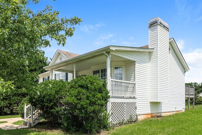 Foto del edificio - 268 Fairview Ln