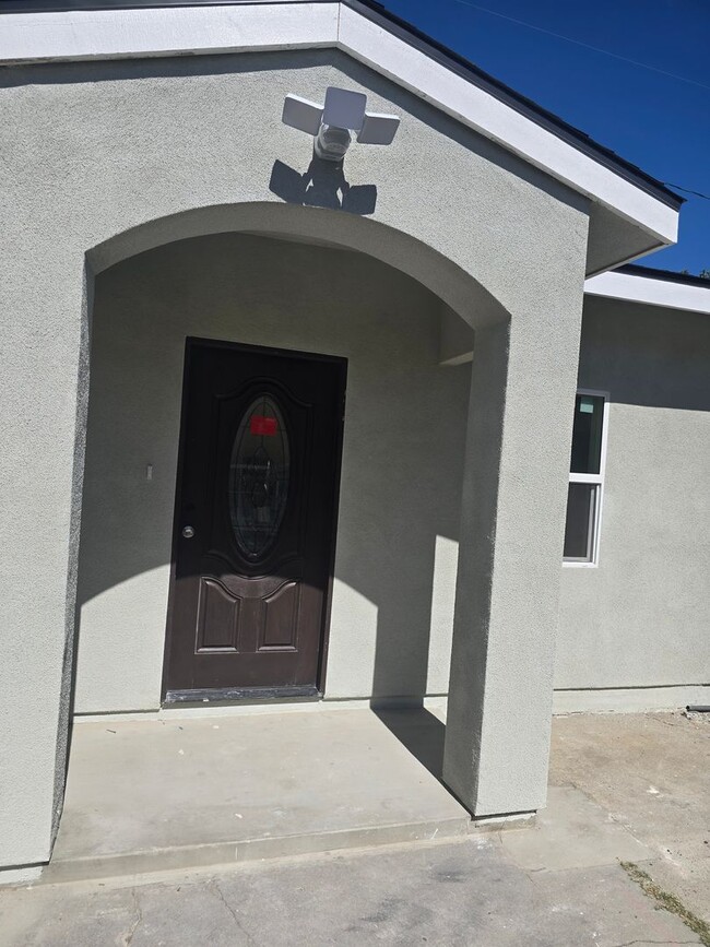 Building Photo - 133TH - HAWTHORN