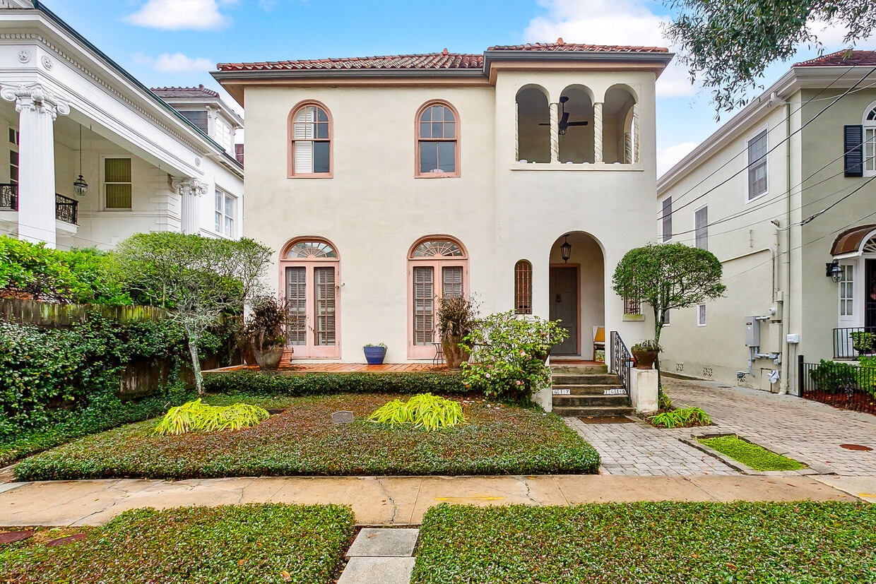 Primary Photo - 1615 Soniat St