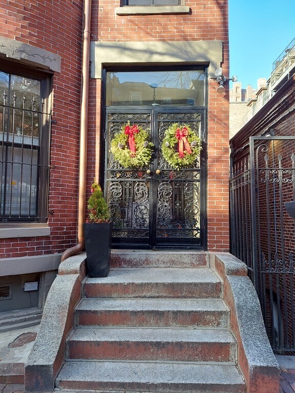 Building Photo - 106 Chandler St