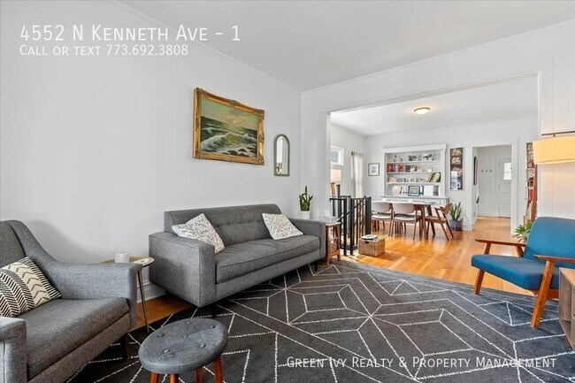Building Photo - Spacious 3 Bed/ 2 Bath Duplex with Garage ...