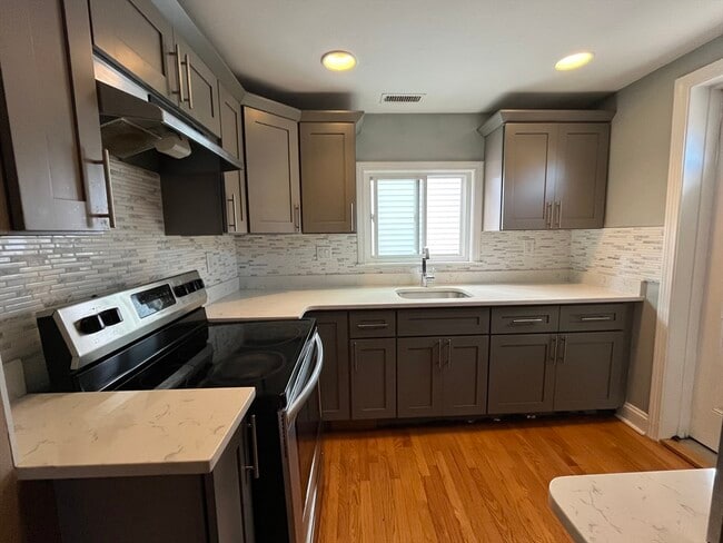 Foto del edificio - 949 Dorchester Ave