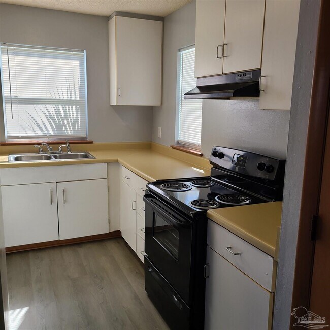 Foto del edificio - 905 N N St