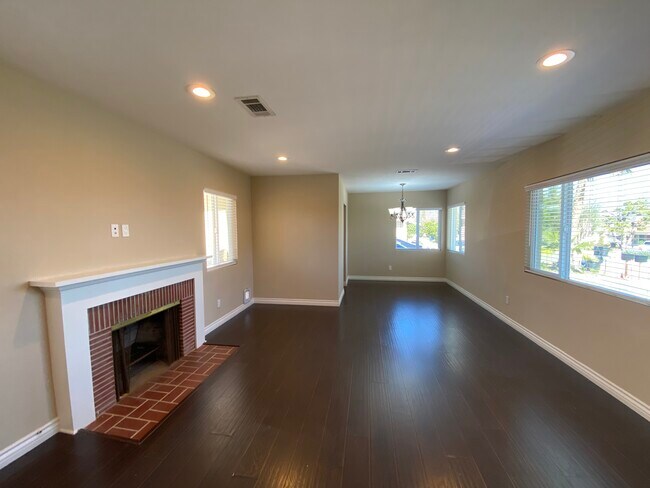 Building Photo - 7524 Alta Cuesta Dr