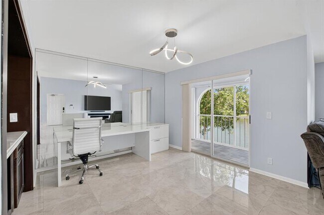 Foto del edificio - 13770 Oneida Dr