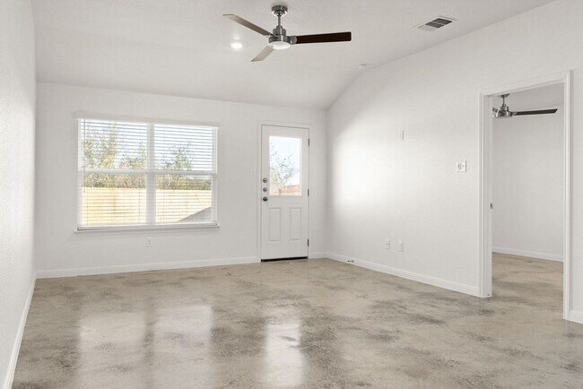 Foto del edificio - 808 Wax Myrtle Ct