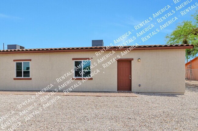Foto del edificio - 3727 N Stone Ave