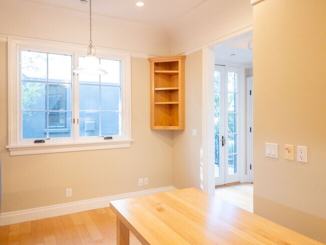 Foto del edificio - 2BR/1.5BA Townhome! Affordable Below Marke...