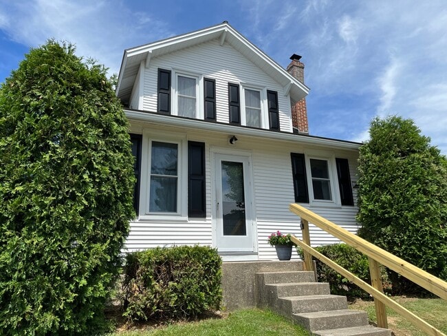 Back of home - 556 Hershey Rd