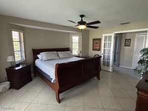 Building Photo - 5402 SW 24th Pl