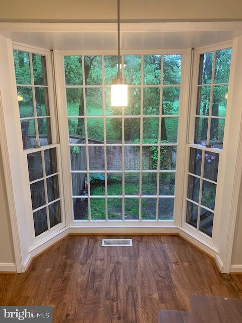 Foto del edificio - 3029 Seven Oaks Pl