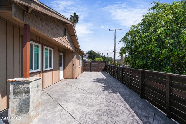 Foto del edificio - 111 Everett St