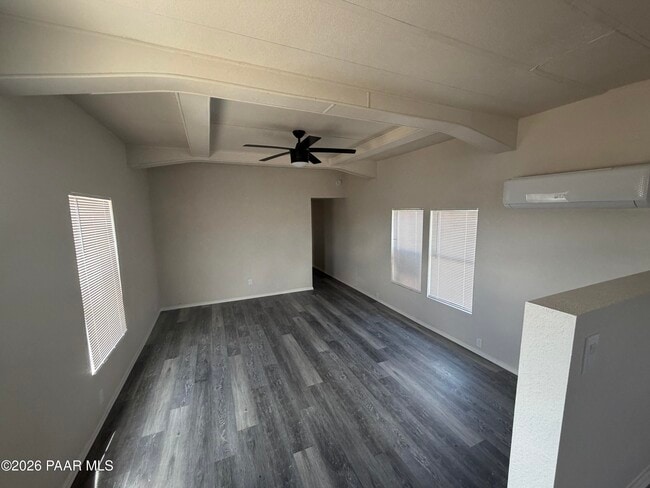 Foto del edificio - 8210 W Emerson Dr