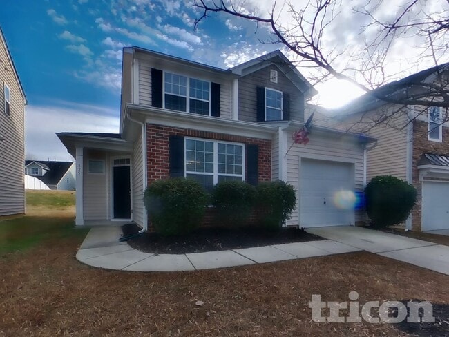 Building Photo - 825 Old Forester Ln