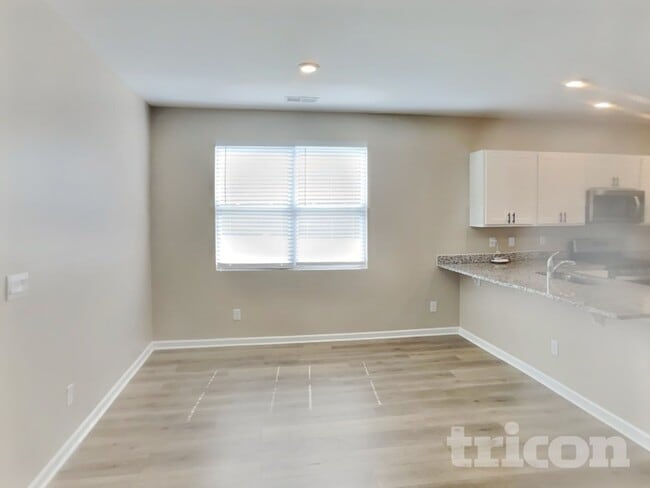 Foto del edificio - 1507 Ashgrove Pl