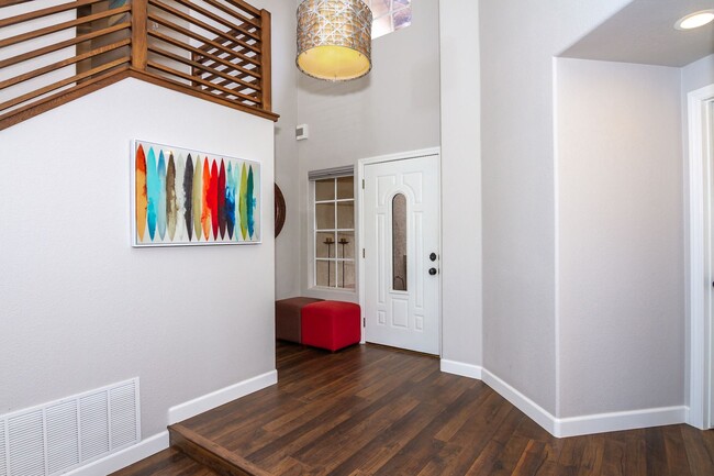 Building Photo - Fully stocked, clean, modern, and in a fan...