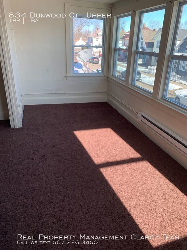 Foto del edificio - 834 Dunwood Ct