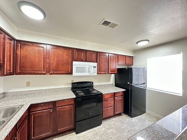 Building Photo - 5300 Indian River Dr