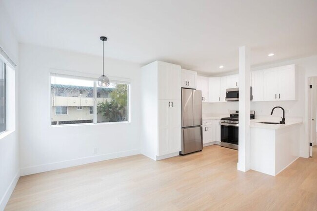 Foto del edificio - 937 N Orange Grove Ave
