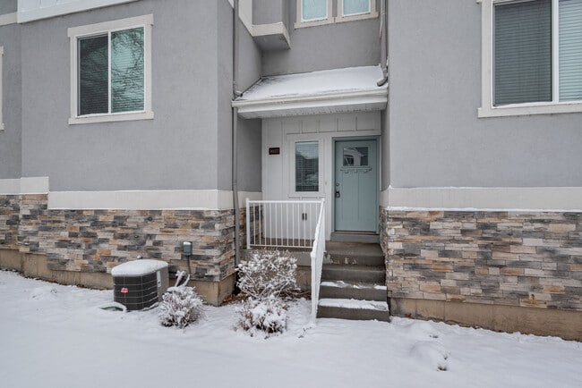 Foto del edificio - 1027 E 1060 S