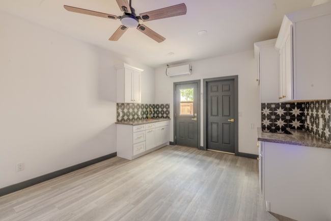 Building Photo - 3925 Verdugo Ln