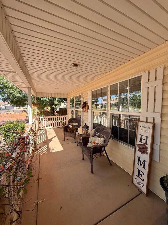 Foto del edificio - 2391 S Sandia Rd