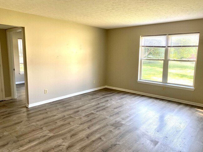 Foto del edificio - 1704 Rowan St