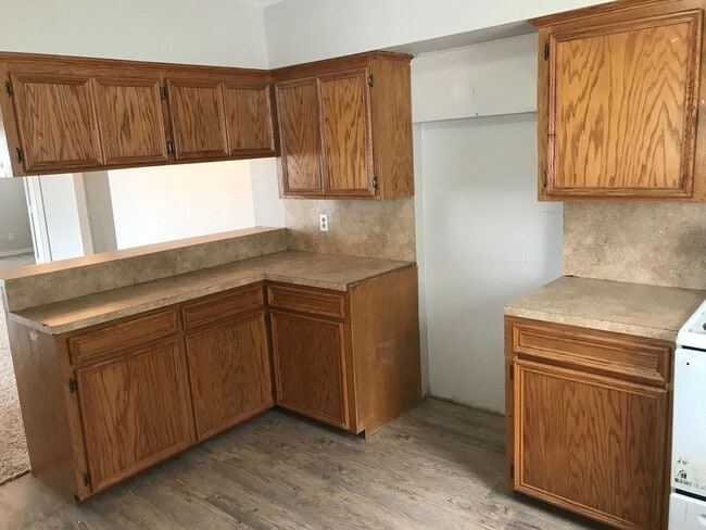 Building Photo - 3 br, 1.5 bath House - 5217 Williams Dr.