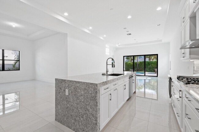 Foto del edificio - 13505 Artisan Cir