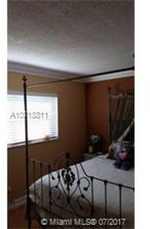 Foto del edificio - 1425 Arthur St