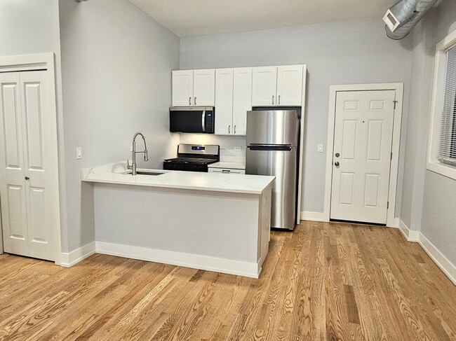 Foto del edificio - 1415 W Erie St