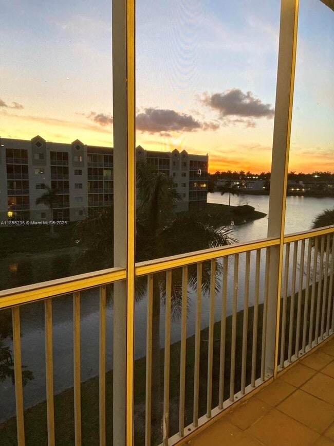 Foto del edificio - 10720 NW 66th St