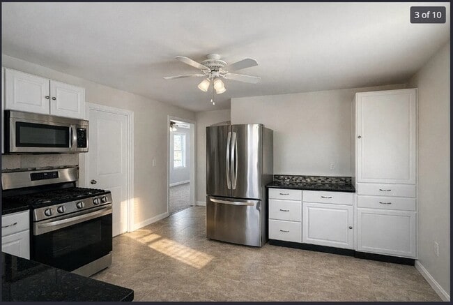 Building Photo - 20 Hanson St