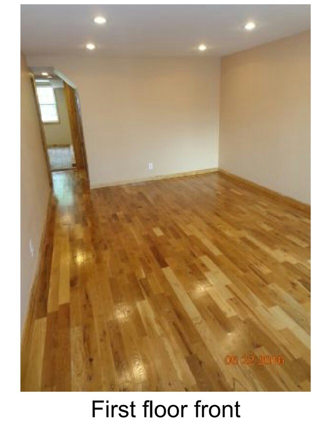 Primary Photo - 1347 E 54th St