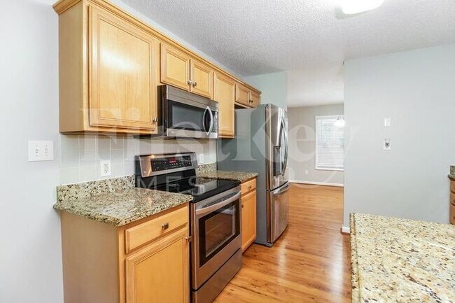 Building Photo - 400 Belmont Dr