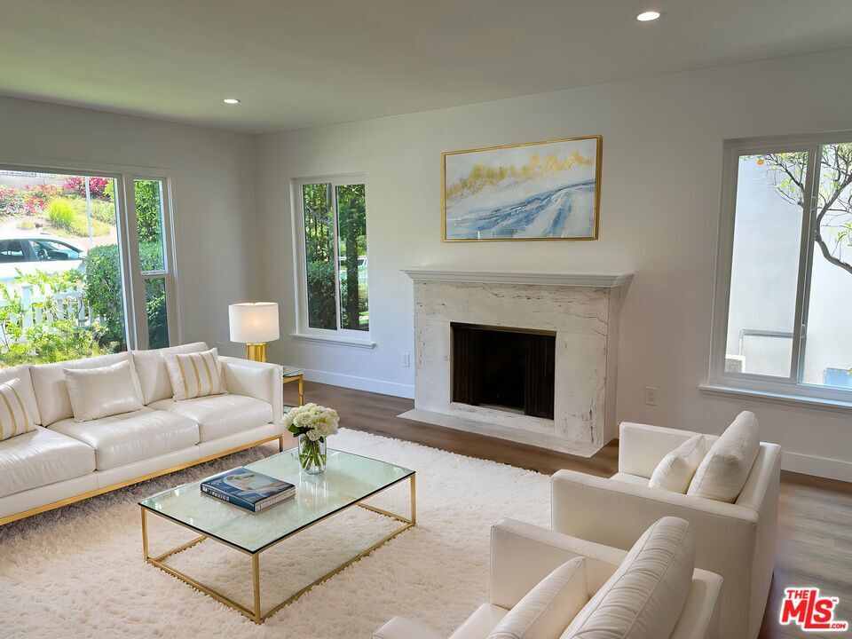 Primary Photo - 1125 Daniels Dr