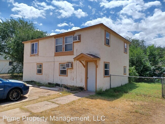 Foto del edificio - 2 br, 1 bath House - 915 West 14th B
